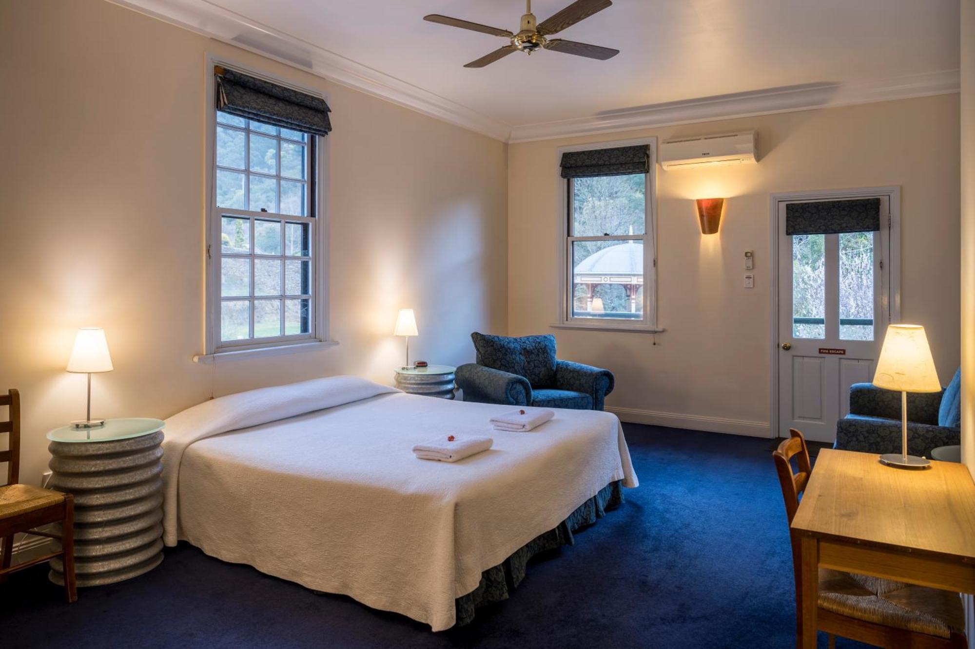 Walhalla'S Star Hotel Bagian luar foto
